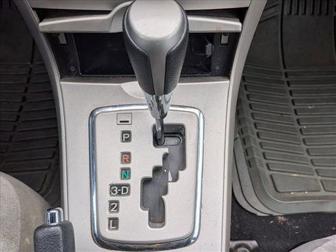 Used 2013 Toyota Corolla LE image 10