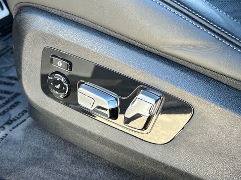 Used 2025 BMW XM AWD/4WD image 37