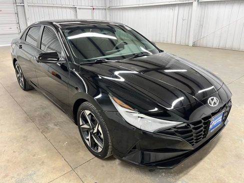 Used 2023 Hyundai Elantra SEL w/ Convenience Package FWD image 1