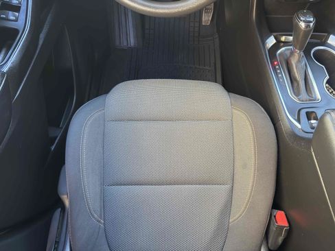 Used 2019 Chevrolet Traverse LS w/ LPO, Blackout Package FWD image 31