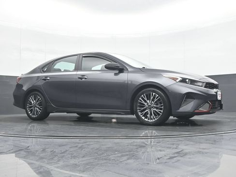 Used 2023 Kia Forte GT-Line w/ GT-Line Premium Package FWD image 33