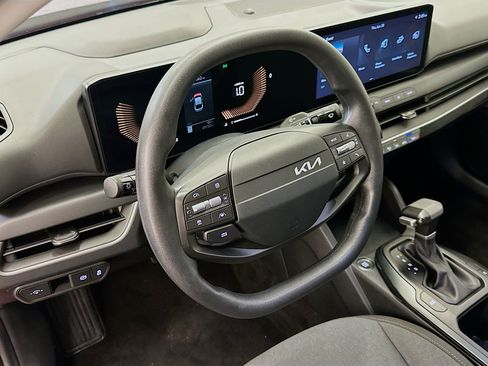 Used 2025 Kia K4 FWD image 18