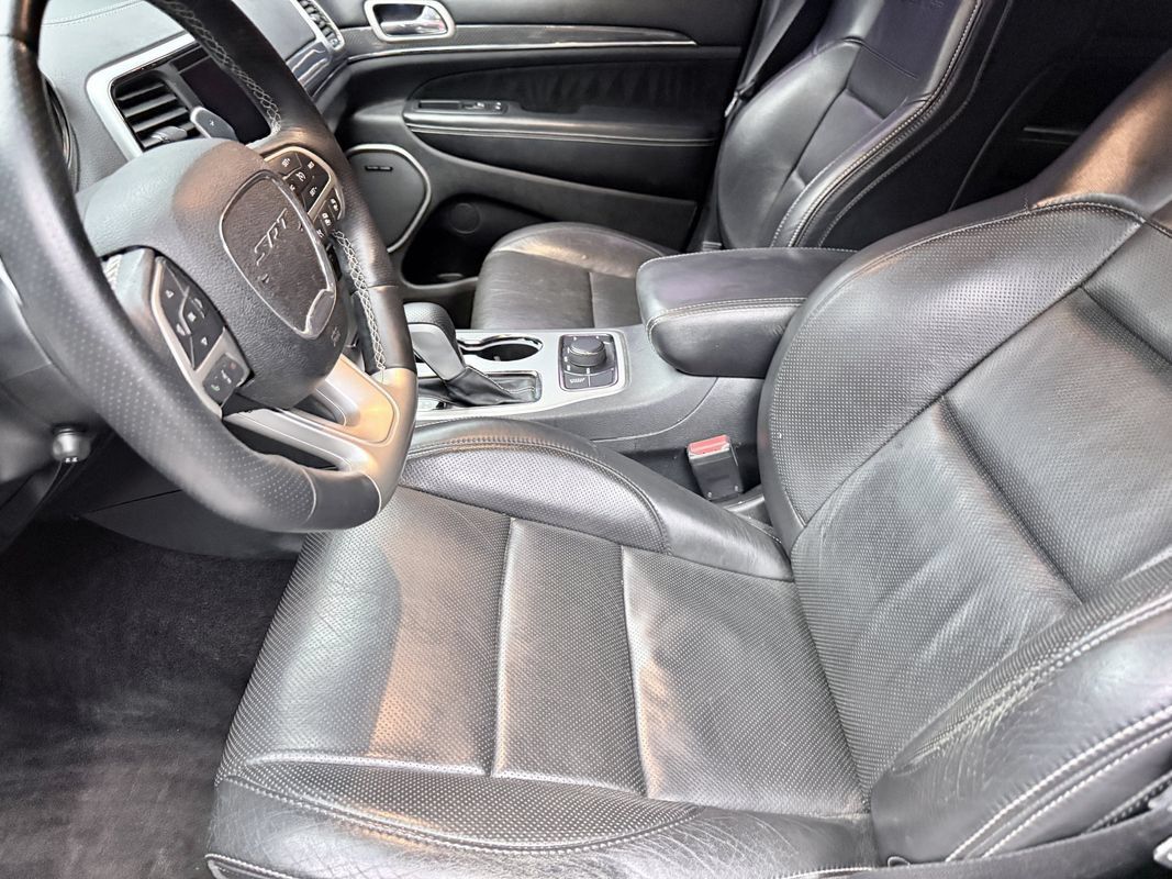 Used 2016 Jeep Grand Cherokee SRT AWD/4WD image 10