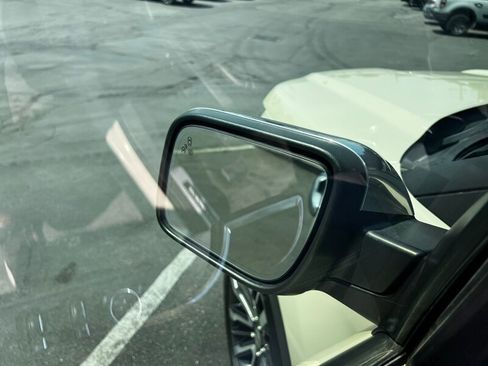 Used 2018 Ford Explorer Platinum AWD/4WD image 33