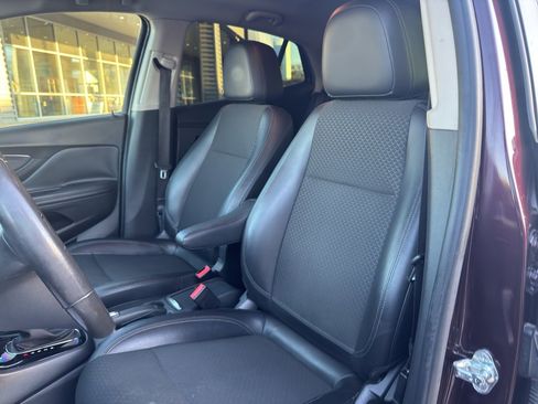 Used 2018 Buick Encore Preferred image 14