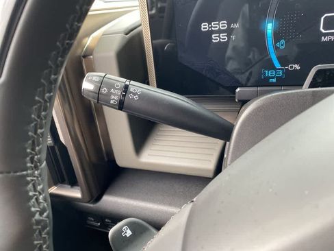 Used 2025 GMC Hummer EV 2X AWD/4WD image 23
