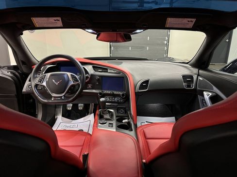 Used 2015 Chevrolet Corvette Z06 w/ 3LZ Preferred Equipment Group image 25