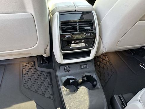 Used 2021 BMW X7 M50i AWD/4WD image 20