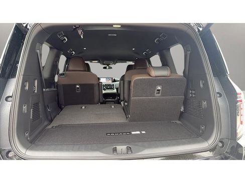 New 2026 Nissan Armada SL w/ Captain's Chari Seat Package RWD image 41