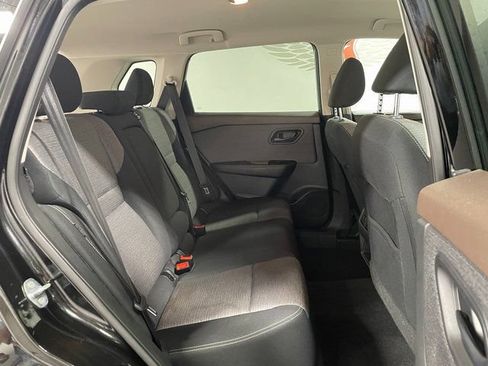 Used 2022 Nissan Rogue S AWD/4WD image 22