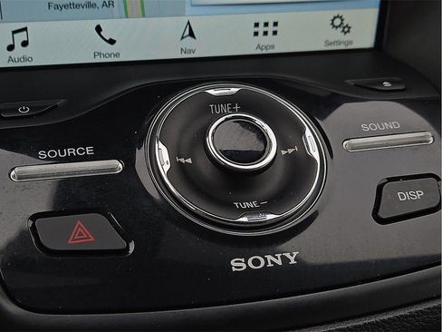 Used 2017 Ford Escape Titanium image 15