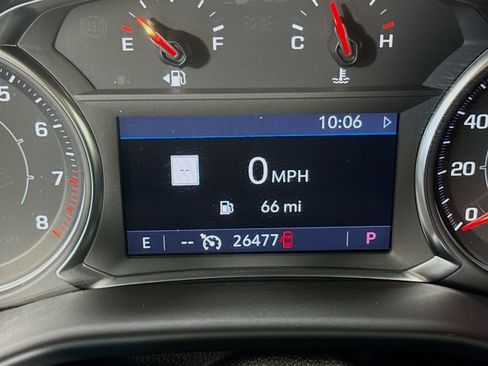 Used 2023 GMC Acadia SLT w/ Preferred Package FWD image 16