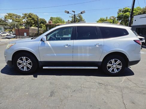 Used 2017 Chevrolet Traverse LT FWD image 12