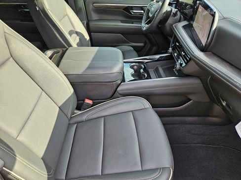 New 2026 Chevrolet Tahoe Premier AWD/4WD image 10