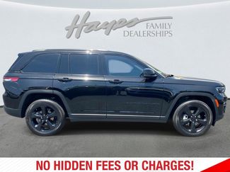 Used 2023 Jeep Grand Cherokee Limited w/ Black Appearance Package AWD/4WD video 2