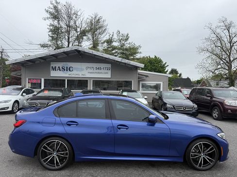 Used 2020 BMW 330i xDrive Sedan w/ M Sport Package AWD/4WD image 3