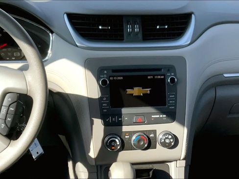 Used 2017 Chevrolet Traverse LS image 7