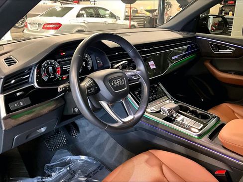 Used 2021 Audi Q8 Premium Plus w/ Premium Plus Package AWD/4WD image 16