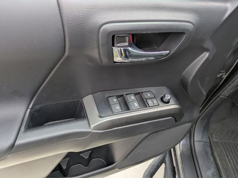 Certified 2023 Toyota Tacoma TRD Sport image 13