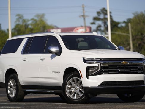 New 2026 Chevrolet Suburban Premier RWD image 2