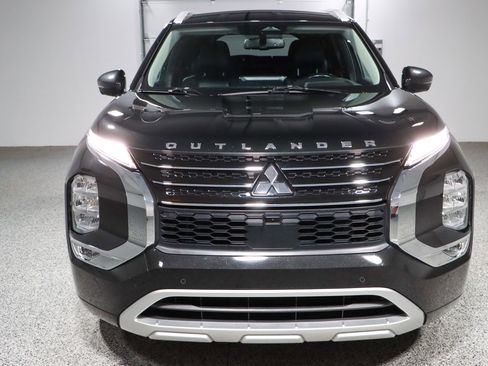 Used 2023 Mitsubishi Outlander SEL image 4