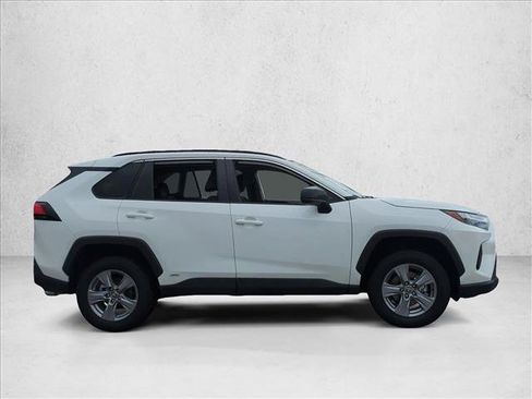 Certified 2024 Toyota RAV4 LE AWD/4WD image 5