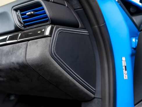 Used 2018 Porsche 911 GT3 RWD image 70