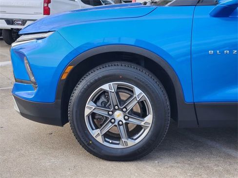 Used 2024 Chevrolet Blazer LT w/ Convenience Package image 8