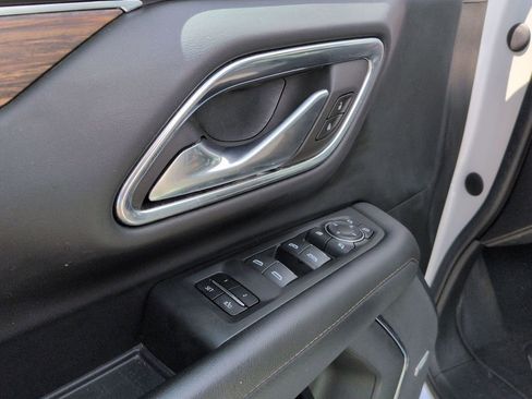 Used 2023 Chevrolet Suburban High Country AWD/4WD image 14