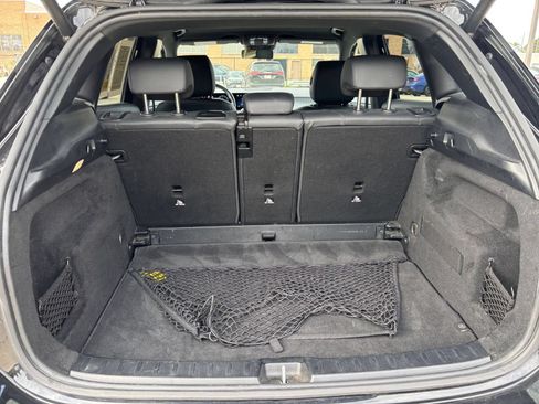 Used 2025 Mercedes-Benz GLA 250 4MATIC image 32