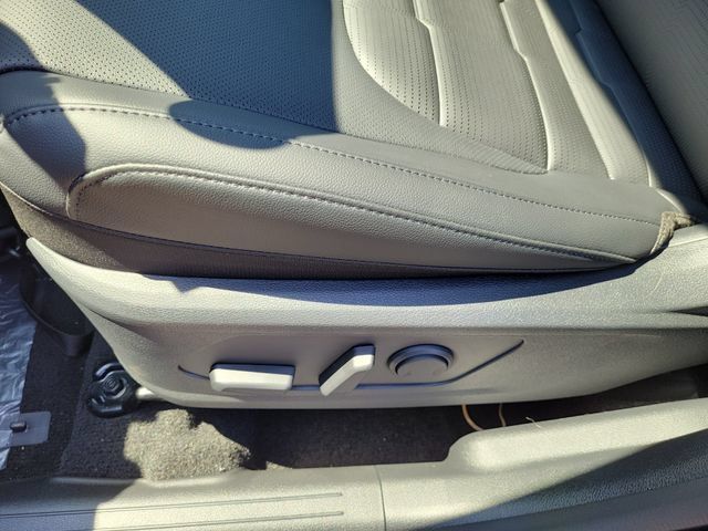 New 2026 Kia Sportage SX FWD image 15