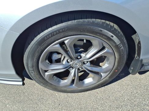 Used 2023 Honda Accord EX image 10