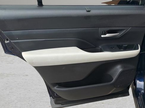 Used 2024 Toyota Grand Highlander Platinum image 14