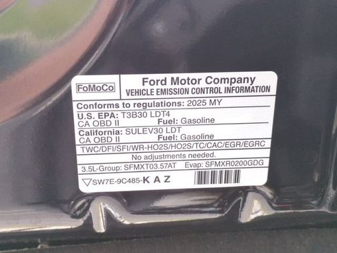 Used 2025 Ford Expedition Platinum AWD/4WD image 34