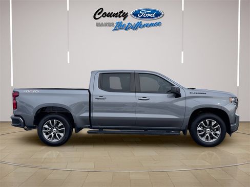 Used 2022 Chevrolet Silverado 1500 RST image 24