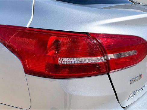 Used 2015 Ford Focus S FWD image 27