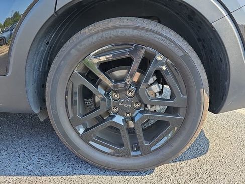 Used 2025 Kia Telluride EX X-Line AWD/4WD image 9