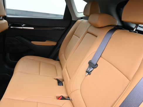 Used 2024 Kia Seltos EX image 25