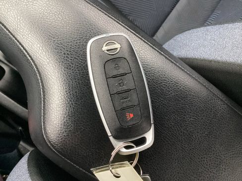 Used 2023 Nissan Versa SV image 31