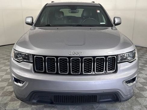 Used 2019 Jeep Grand Cherokee Laredo w/ Laredo X Package RWD image 11