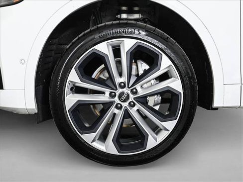 Certified 2023 Audi Q5 2.0T Prestige w/ Prestige Package AWD/4WD image 25