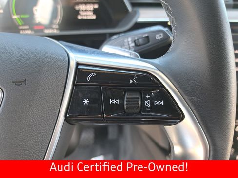 Certified 2024 Audi Q8 e-tron Premium Plus w/ Premium Plus Package AWD/4WD image 18