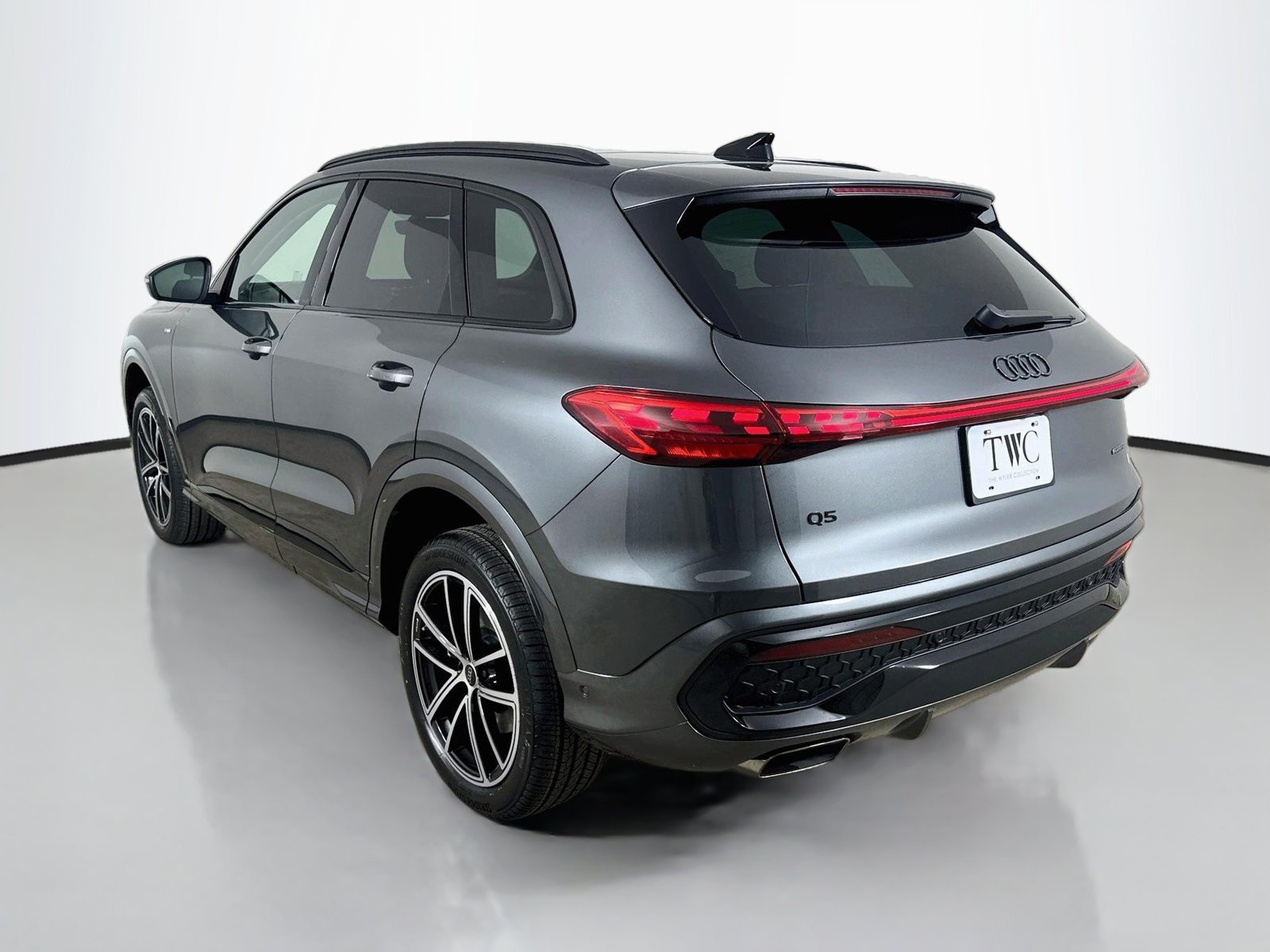 New 2026 Audi Q5 Premium Plus AWD/4WD image 7