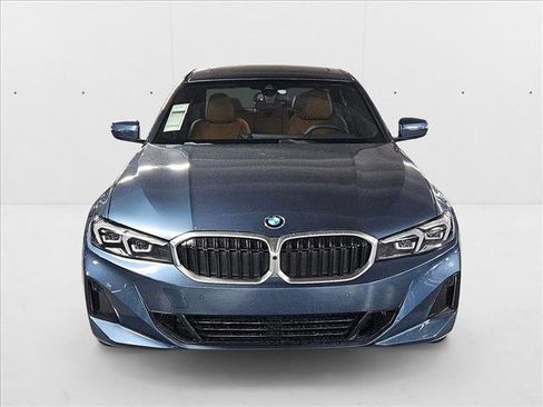 Used 2025 BMW 330i Sedan w/ Premium Package image 6
