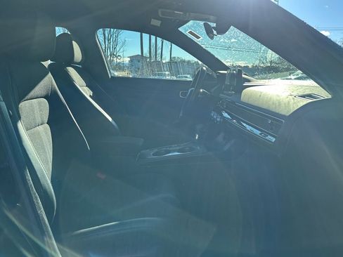 Used 2023 Honda Civic Sport image 16