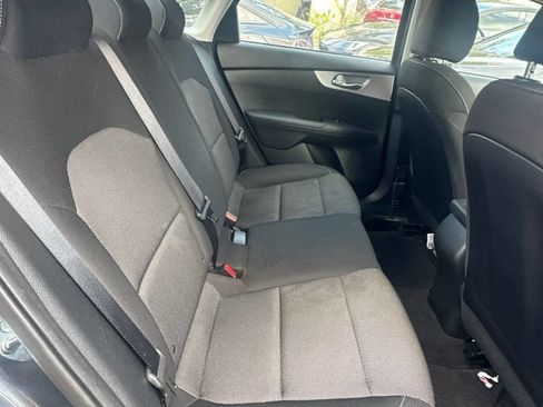 Used 2024 Kia Forte LXS w/ LXS Technology Package FWD image 2