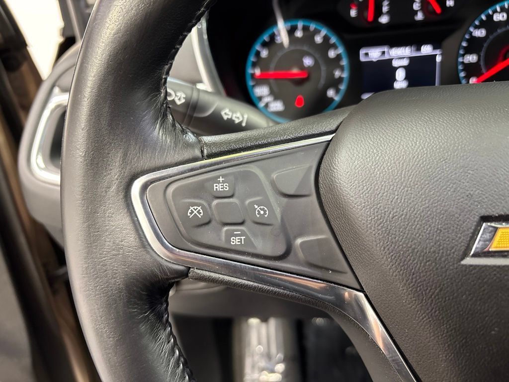 Used 2018 Chevrolet Equinox LT AWD/4WD image 13
