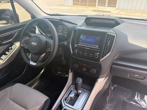 Used 2023 Subaru Forester AWD/4WD image 20