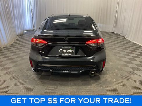 Used 2022 Toyota Corolla XSE FWD image 3