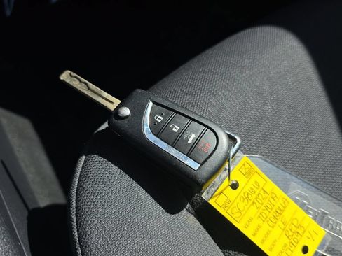 Used 2024 Toyota Corolla LE FWD image 27